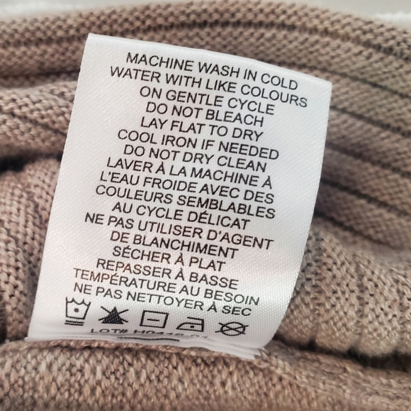 Hilary Radley Long Sleeve Sweater - Picture 6 of 6